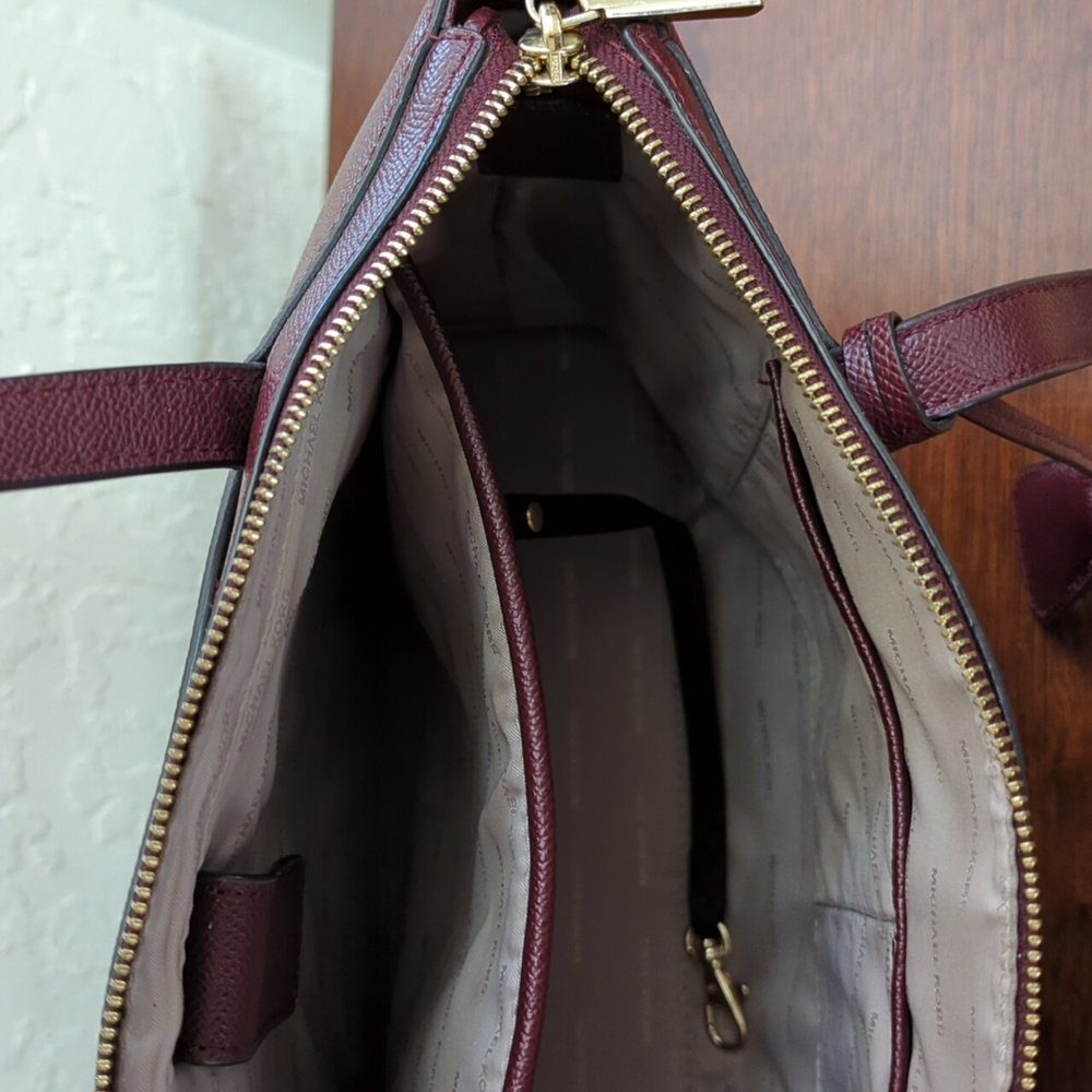 MICHAEL Michael Kors Oxblood Maddie Medium Crossgrain Leather Tote Bag - Picture 11 of 15
